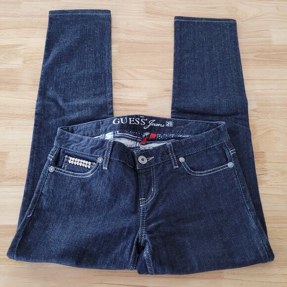 Guess Jeans ~ Size 28 - Picture 2 of 3